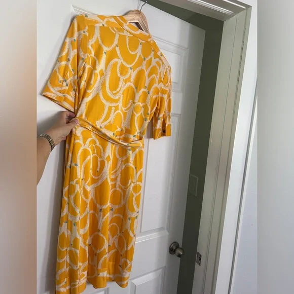 DVF Diane Von Furstenberg NWT vintage silk wrap dress yellow 6 Furstenburg - Picture 2 of 9